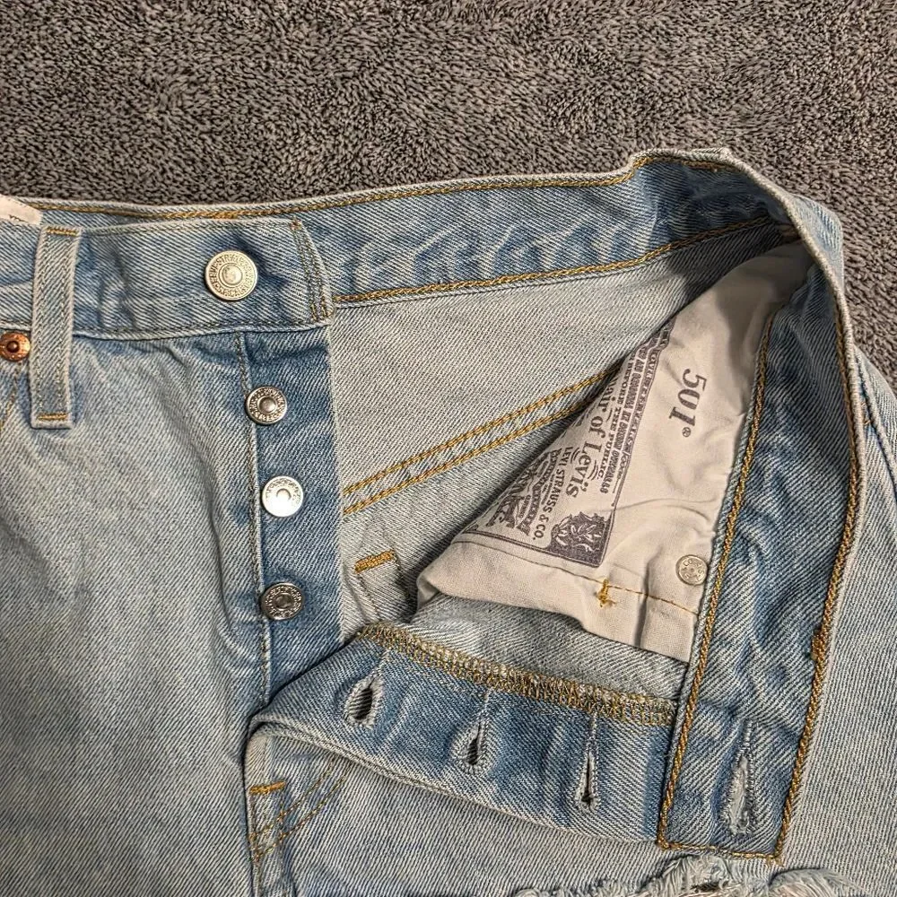 Levi's 501 Distressed Button Fly Shorts Size W30
